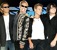 Van Halen заморозили работу над альбомом
