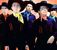 Devo возвращаются на сцену