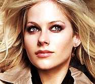 Аврил Лавин порадует ароматом 'Черной звезды'