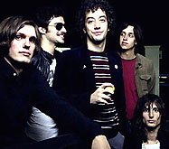 Вокалист The Strokes выпускает сольник